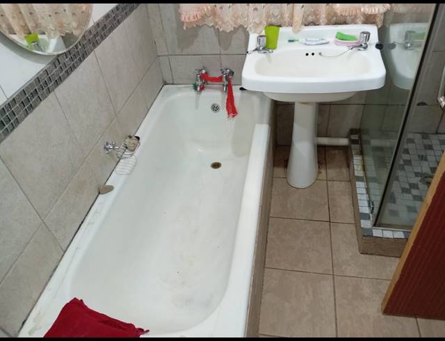 3 BEDROOM HOUSE FOR SALE IN ORANJEVILLE